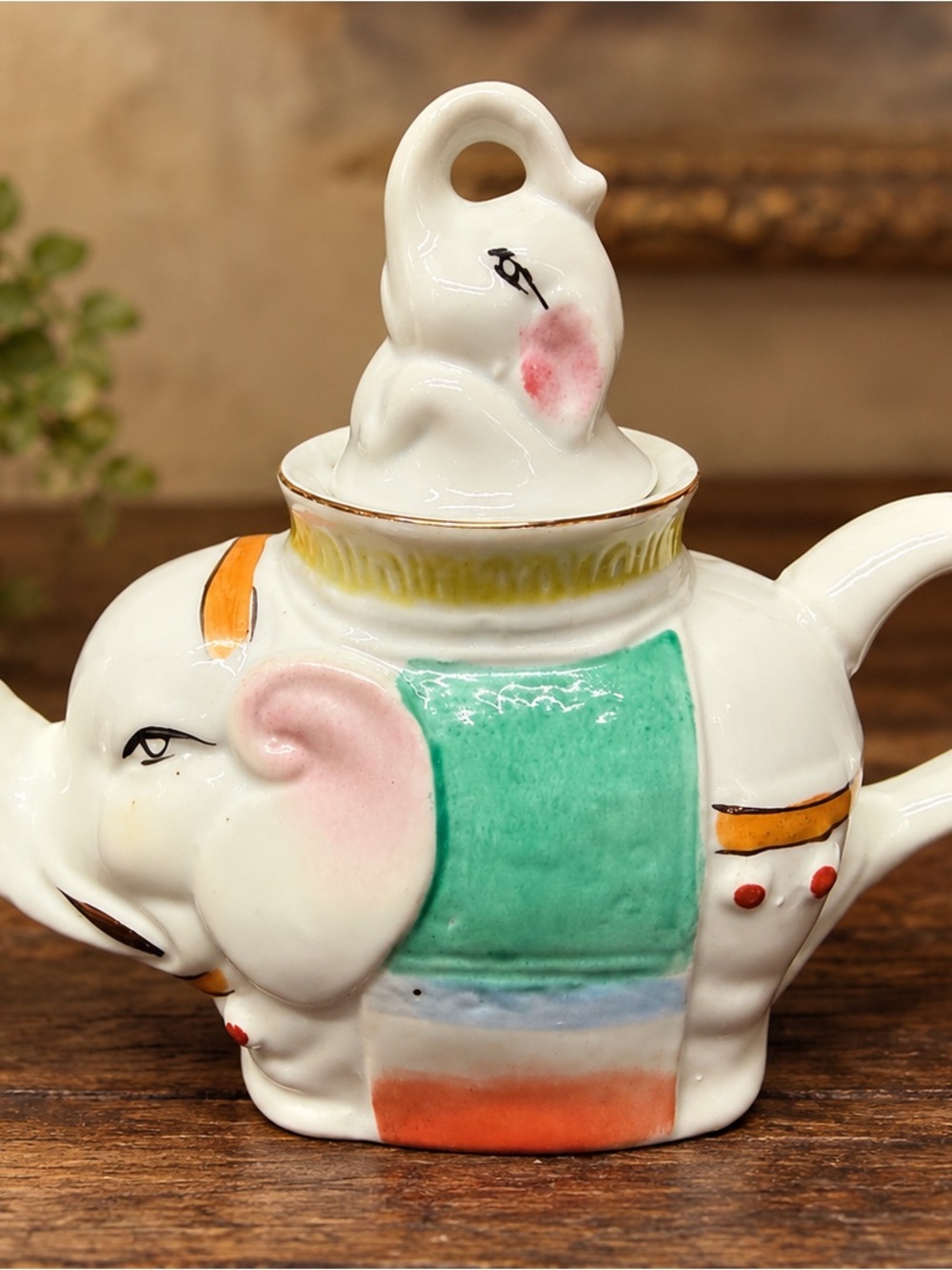 Vintage Chinese Elephant Teapot Ceramic Figural Elephant Lid Made in China